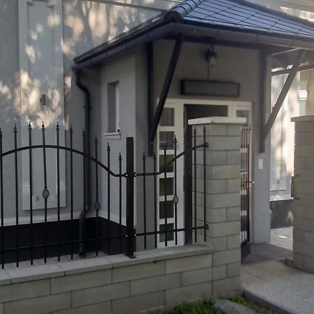 Karpatia Vendeghaz 1201 Boedapest Buitenkant foto